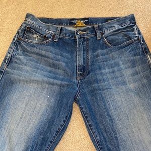 Lucky brand 329 classic straight fit